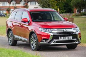MITSUBISHI OUTLANDER 2019 (69) at Maidenhead Mitsubishi Maidenhead